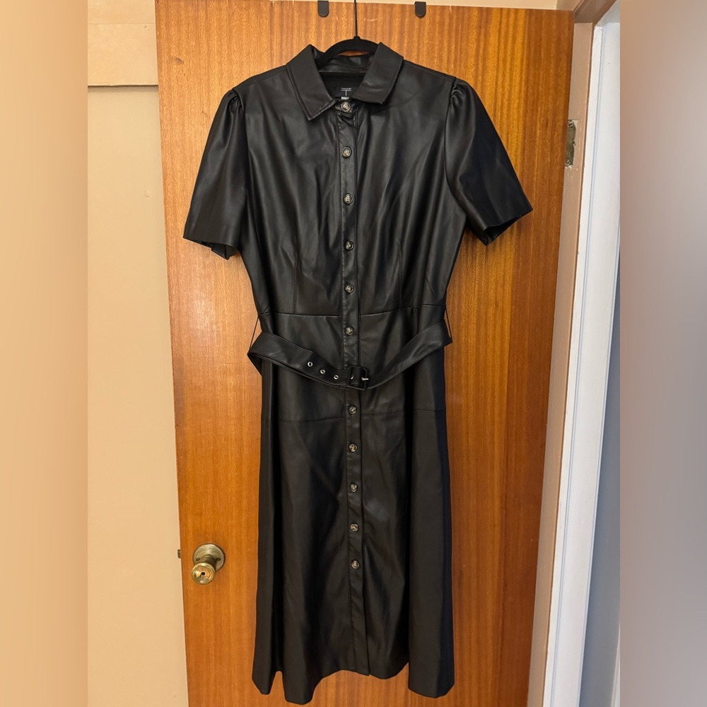 Tahari Black Short Sleeve Pleather Midi Dress sz 16